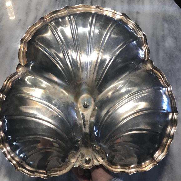 Vintage Silver plated leaf divided serving tray EUC - Picture 3 of 3